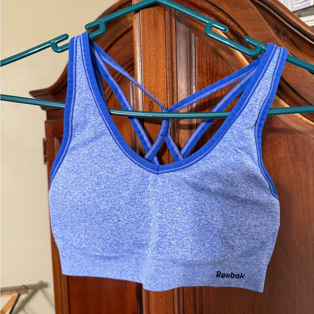 Reebok sports bra size small